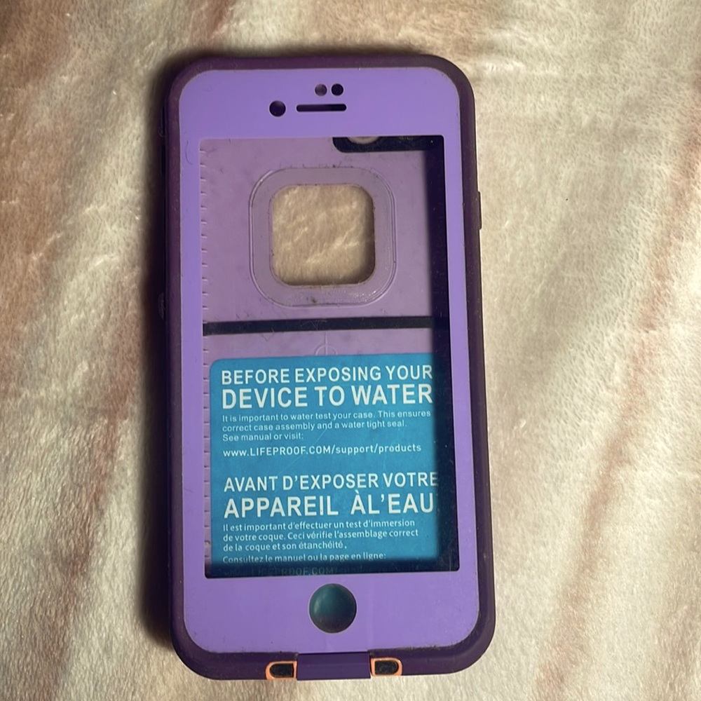 Lifeproof iPhone 7 Case (purple)